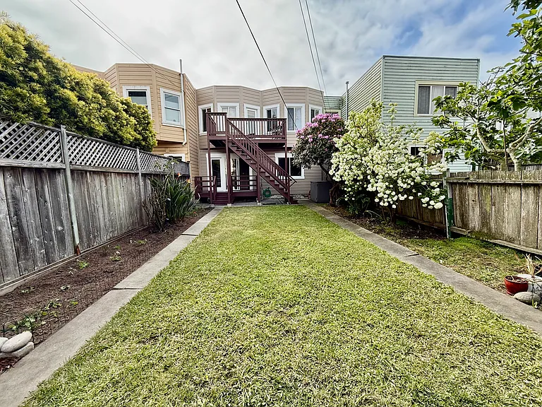 842 Cayuga Ave #A — Photo 5