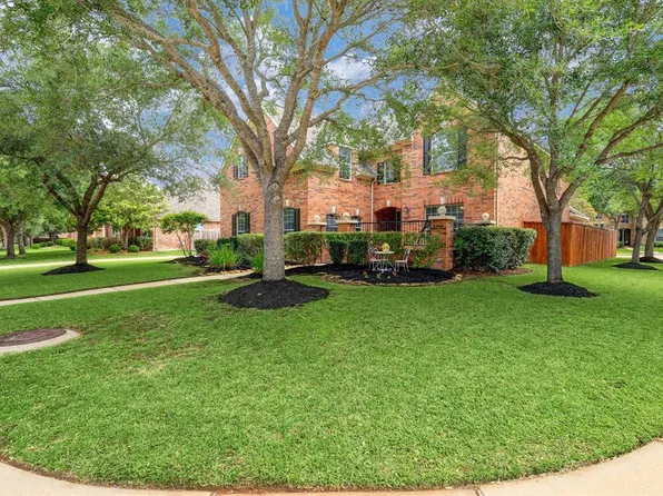 8307 Crescent Knolls Drive, Richmond, TX 77406