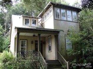 556 Johnson Ave, Fairhope, AL 36532