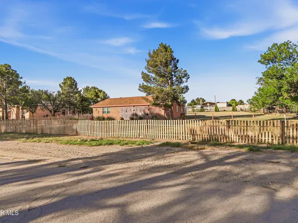 12243 Heritage Way, Clint, TX 79836