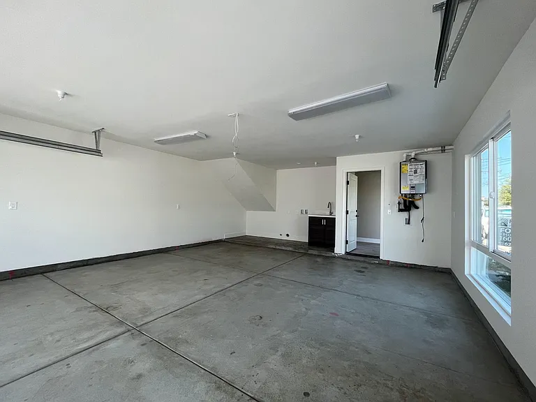 116 W Marshall St #A-F — Photo 5