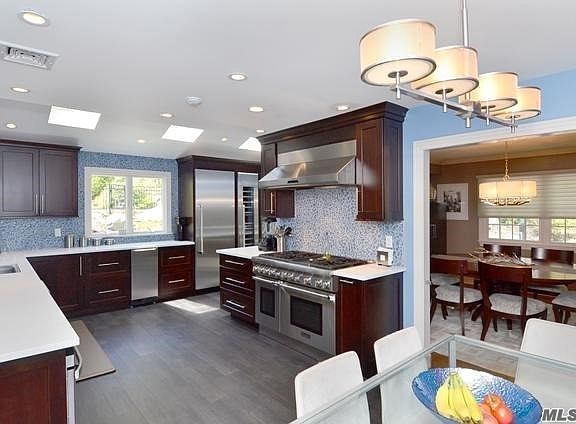 5th image of 114 Wilmington Dr