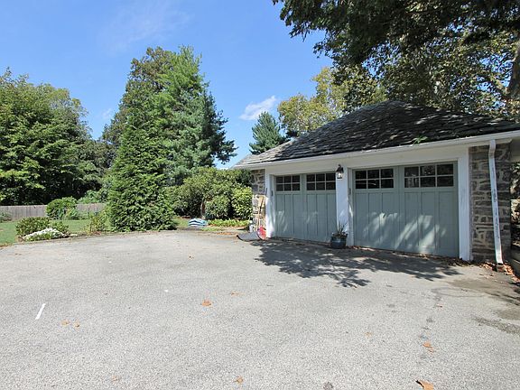 2nd image of 9253 Germantown Ave