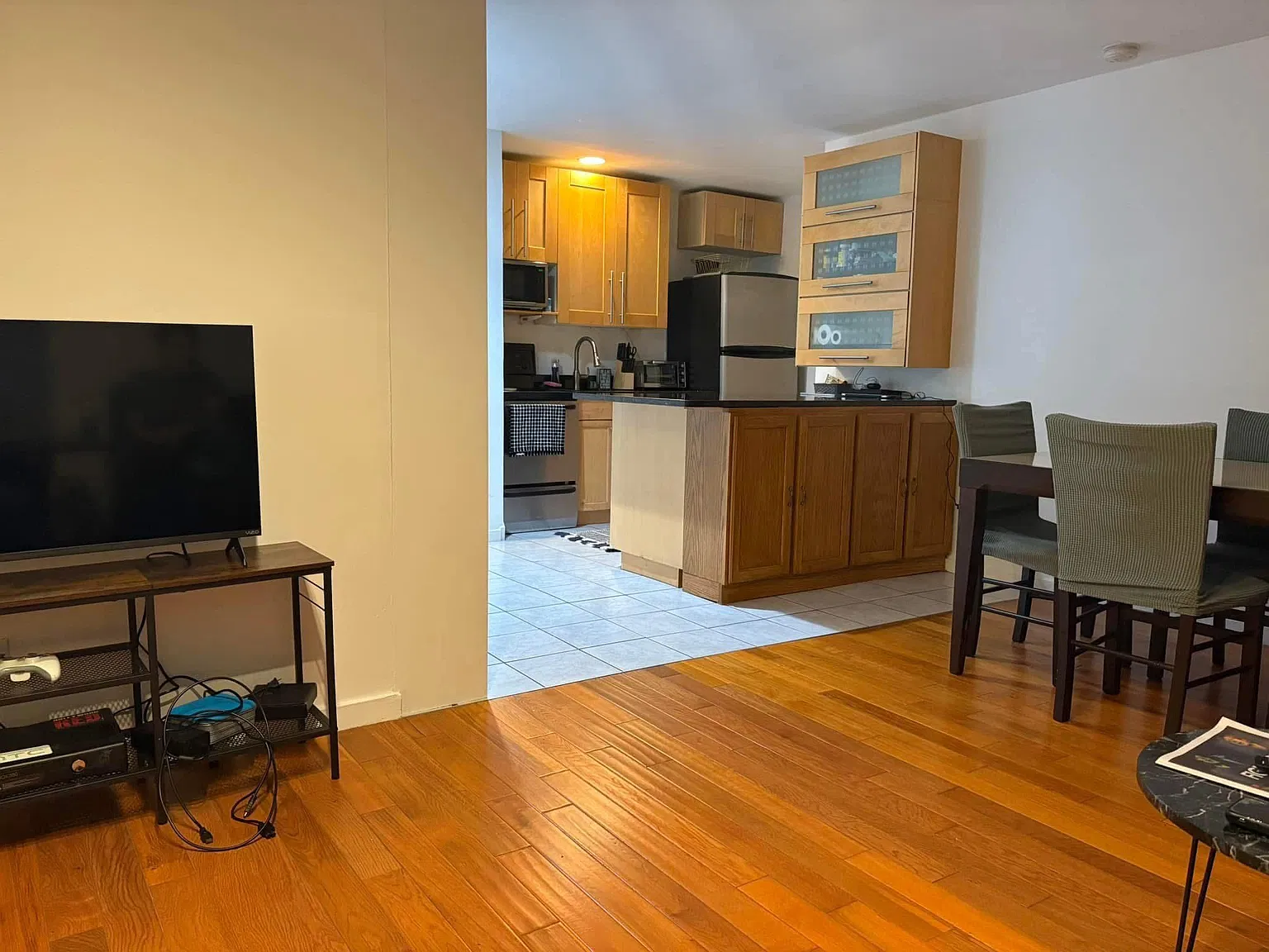 2 bed, 750 sqft, $1,445 — Photo 4