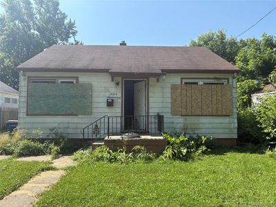 1305 Huron St, Flint, MI, 48507