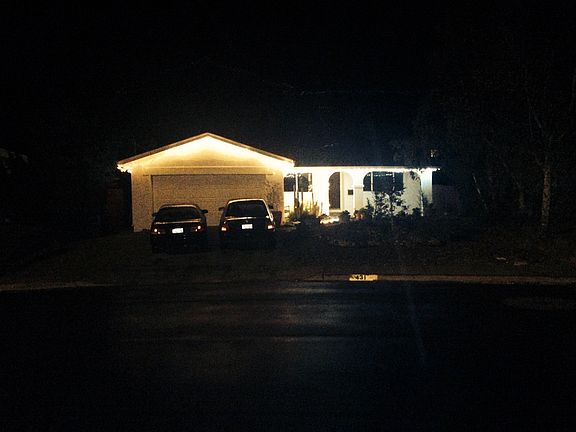 4th image of 431 Donner Ave