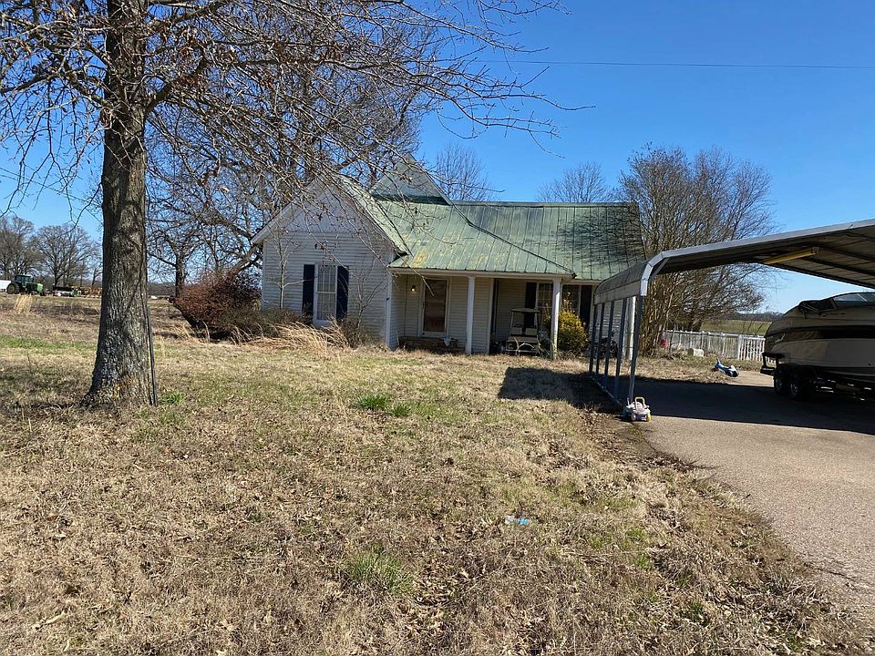 2nd image of 762 Terry Lane Rd S