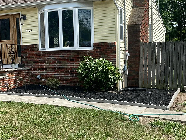 2125 Parkside Dr — Photo 20