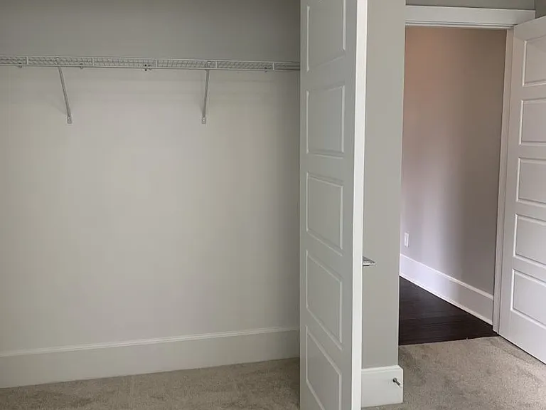 456 Parkway Dr #9 — Photo 16