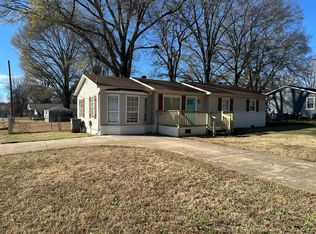 2560 Oakwood Ave, Concord, NC 28027