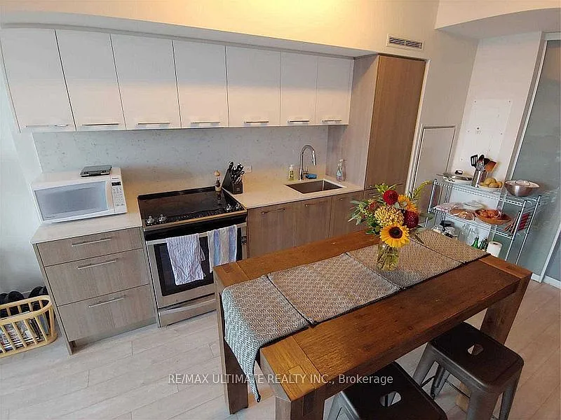 2 bed, $2,700 — Photo 4