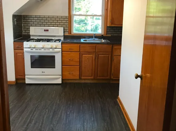 368 Milburn Ave #2, Lyndhurst, NJ 07071