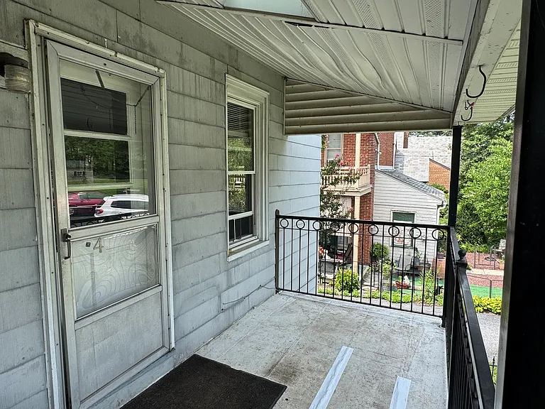 225 W Main St Apt 4 — Photo 11
