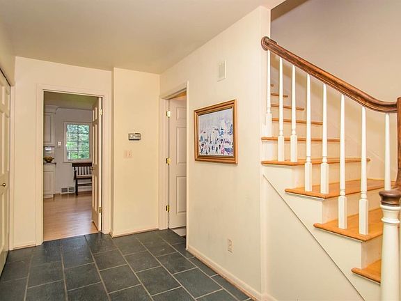 4th image of 3230 Daleview Dr