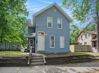 737 Sinclair Ave NE, Grand Rapids, MI 49503