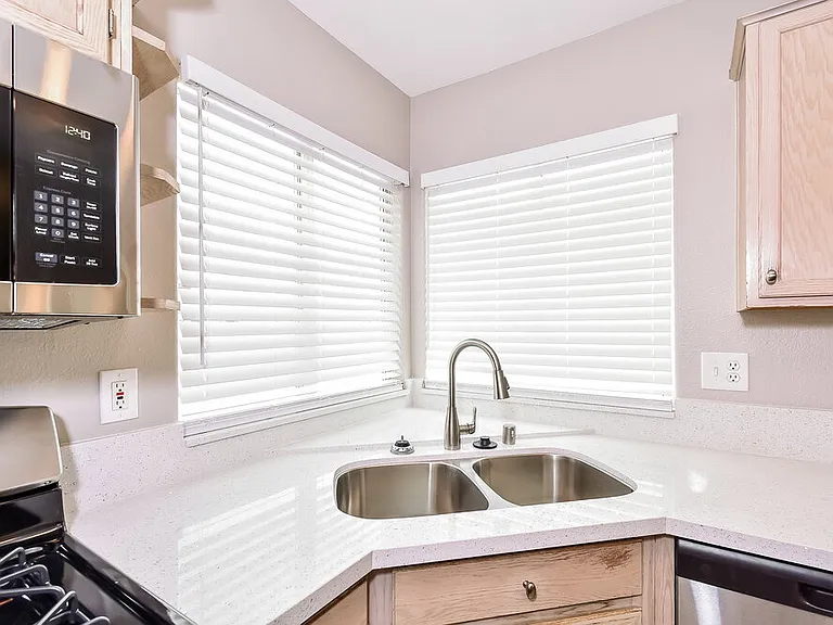 5828 Meadow Dale Dr — Photo 6