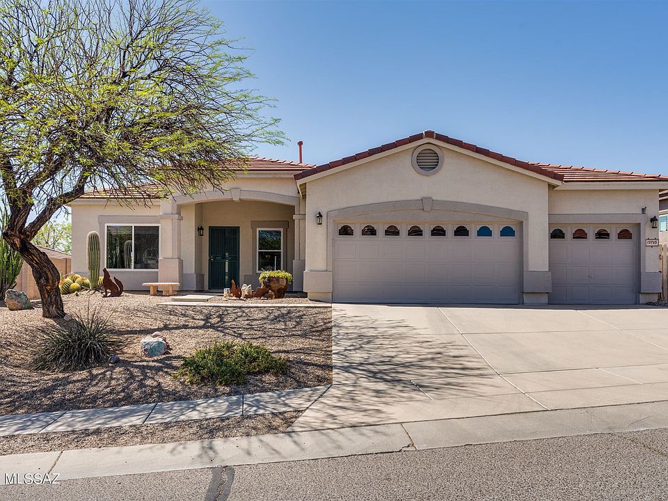 1st image of 13765 E Oxmoor Valley Dr