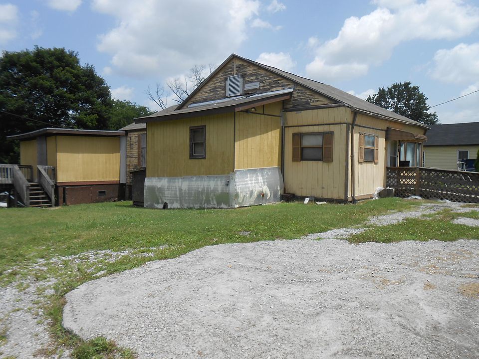 2nd image of 3347 SE Lansing Ave