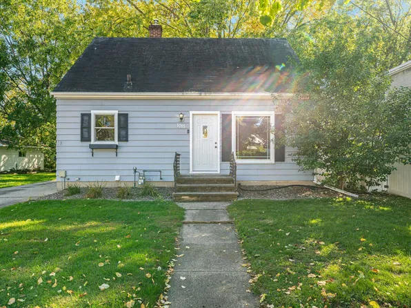 1015 W Hawes Ave, Appleton, WI 54914