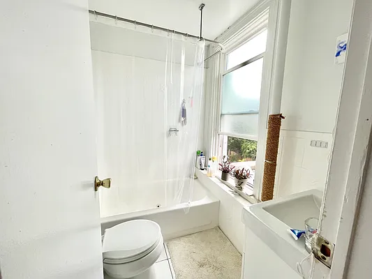 Rented by Douglas Elliman | media 17