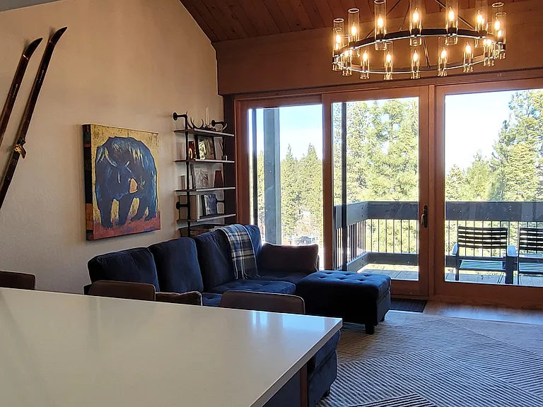 Great room with walkout deck, bbq