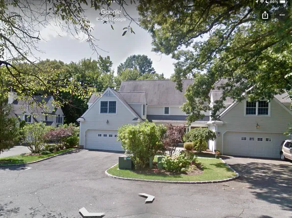 12 Ledge Ave, New Canaan, CT 06840