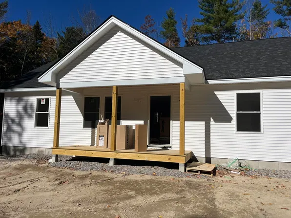 11 Weeman Road, Naples, ME 04055