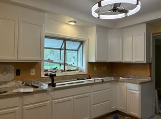 6766 Parkway Cir, Dearborn Heights, MI 48127