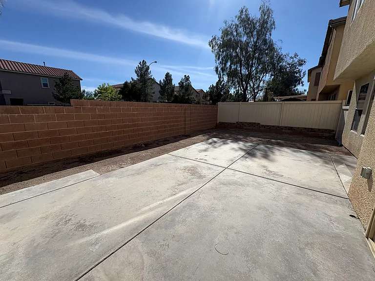 4725 Portola Vista Ave — Photo 42