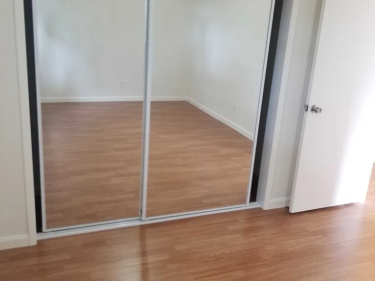 2208 McGee Ave #5 — Photo 7