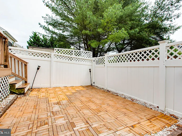 8125 Gray Stone Ln — Photo 44