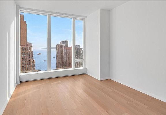 4th image of 50 West St APT 35B