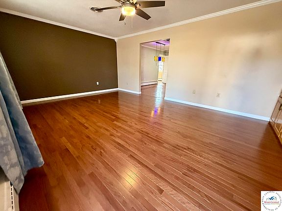 4th image of 702 Westwood Pl