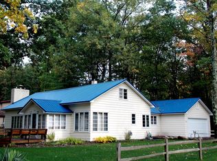 6251 Crystal Beach Rd NW, Rapid City, MI 49676