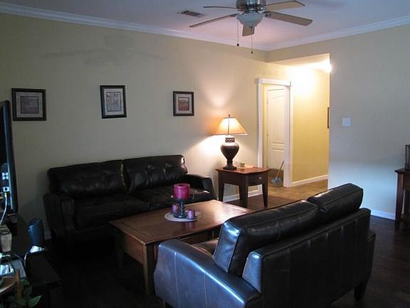 3rd image of 307 Pasley St