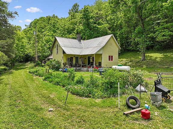 3rd image of 34 Friendship Hollow Rd N