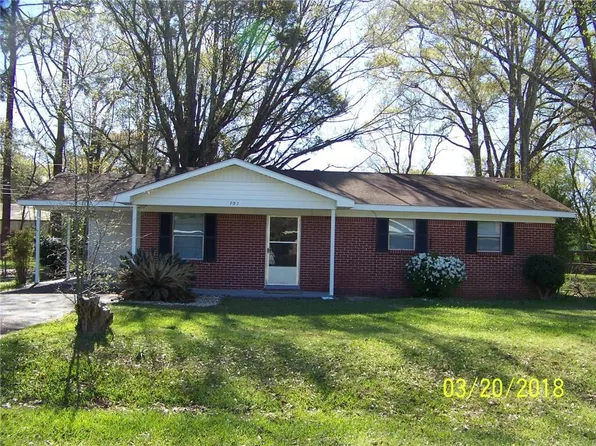 703 Elizabeth Dr, Saraland, AL 36571