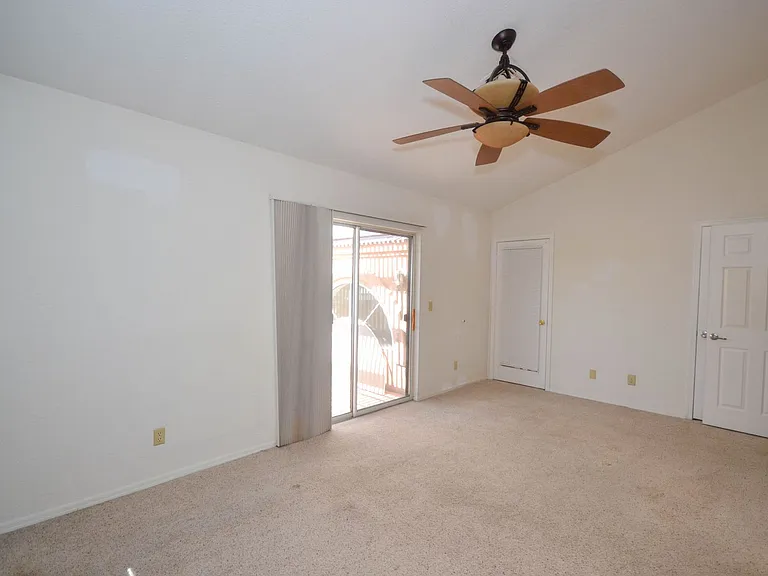 2911 Country Club Dr — Photo 21