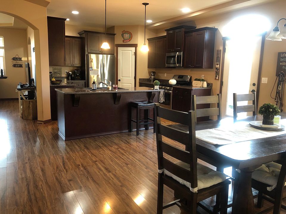 2nd image of 2313 N Spar Ln