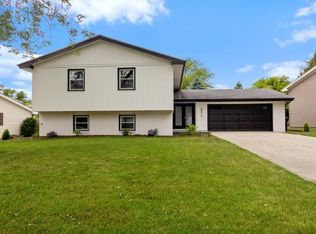 211 Edwards Dr, Normal, IL 61761