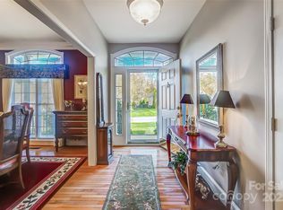 8420 Locksley Dr, Harrisburg, NC 28075