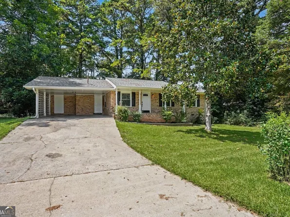 5893 Ronnie Dr, Rex, GA 30273