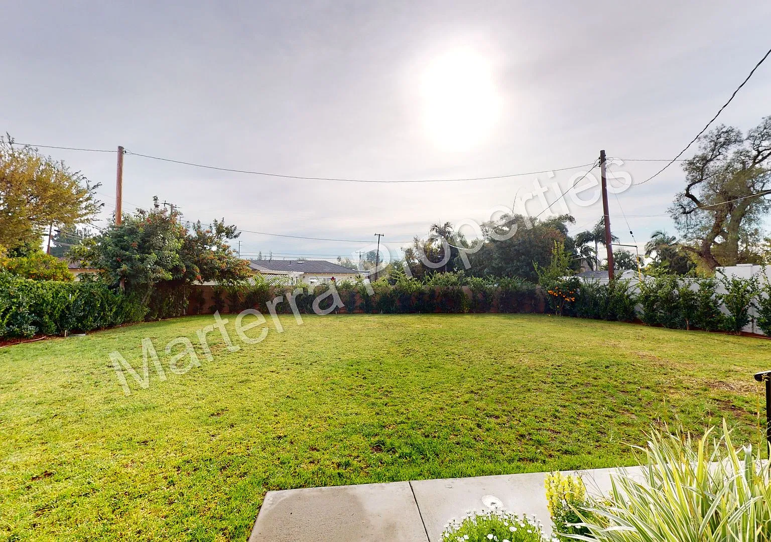 Beautiful 4 Bed/1.5 Bath Home in North Tustin! — Photo 3