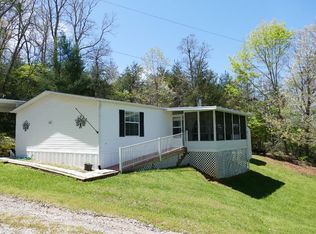 256 Roxie Ln, Franklin, NC 28734