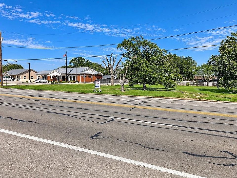 1st image of 711 S Eagle St