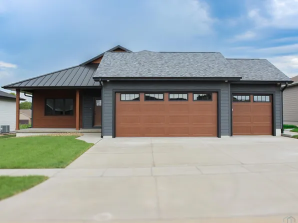 121 19th St SE, Le Mars, IA 51031