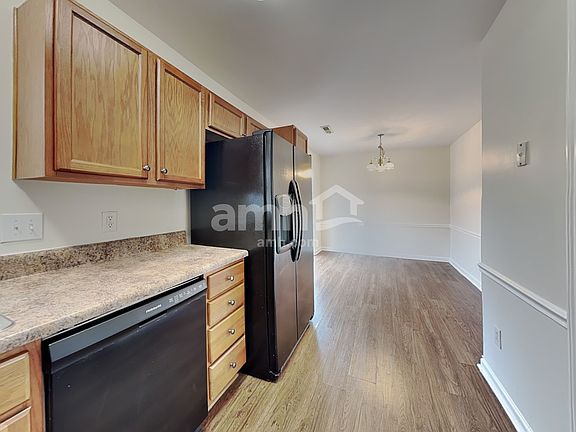 4th image of 5065 Walden Ridge Dr