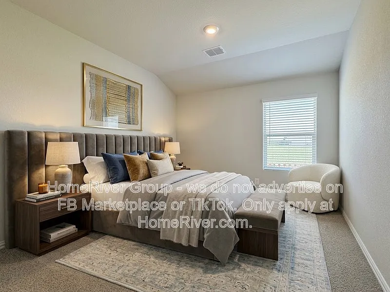 4 bed, 3.0 bath, 2059 sqft, $2,545 — Photo 4