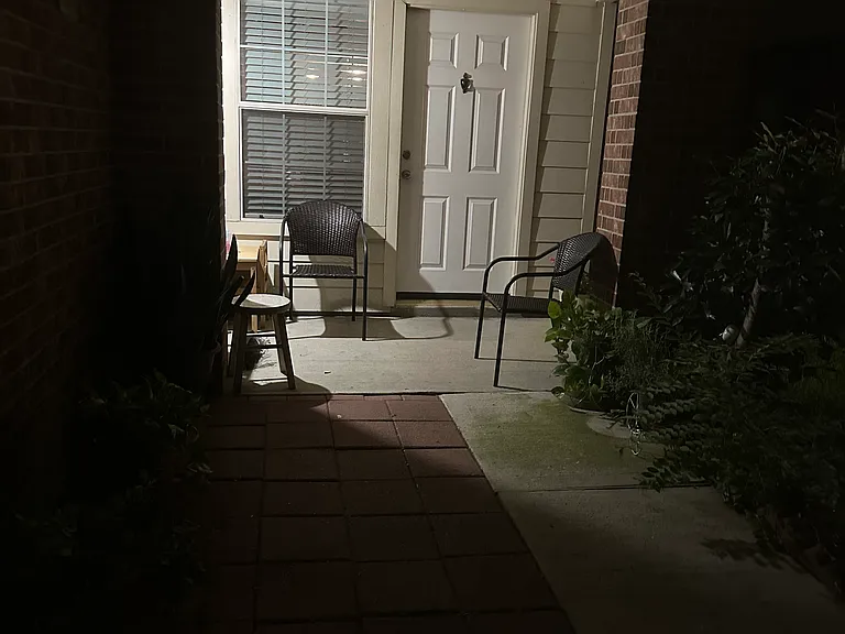 1526 Glasholm Dr — Photo 2