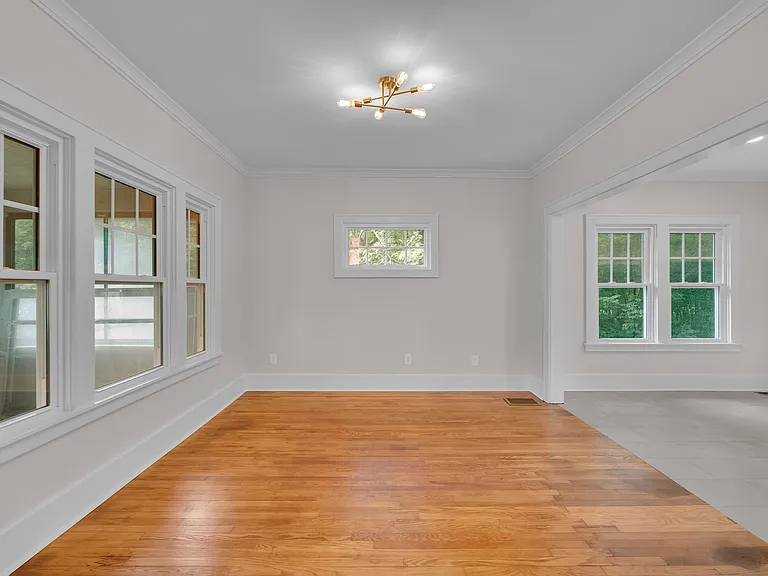 850 Campbell Blvd — Photo 6